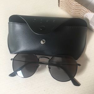 Brand new never worn diff eyewear sunglasses